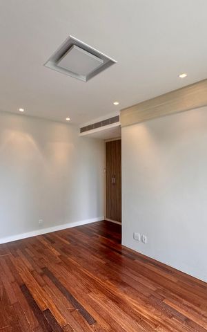Apartamento à venda com 436m², 4 quartos e 2 vagas Apartamento à venda com 436m², 4 quartos e 2 vagasSuíte 3