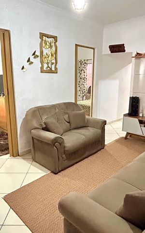 Casa à venda com 133m², 2 quartos e 2 vagas Casa à venda com 133m², 2 quartos e 2 vagasSala
