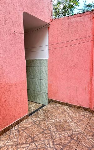 Casa à venda com 133m², 2 quartos e 2 vagas Casa à venda com 133m², 2 quartos e 2 vagasQuintal