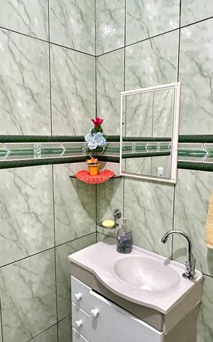 Casa à venda com 133m², 2 quartos e 2 vagas Casa à venda com 133m², 2 quartos e 2 vagasBanheiro 1