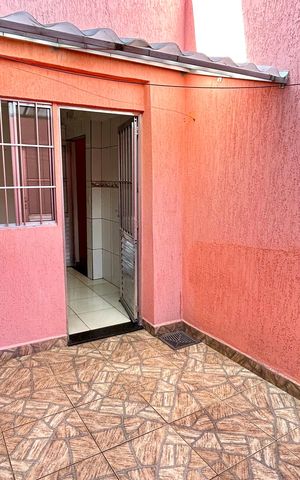 Casa à venda com 133m², 2 quartos e 2 vagas Casa à venda com 133m², 2 quartos e 2 vagasQuintal