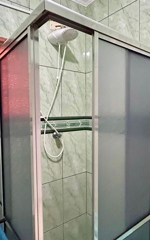 Casa à venda com 133m², 2 quartos e 2 vagas Casa à venda com 133m², 2 quartos e 2 vagasBanheiro 1
