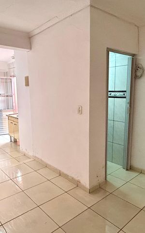 Casa à venda com 133m², 2 quartos e 2 vagas Casa à venda com 133m², 2 quartos e 2 vagasSala
