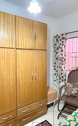 Casa à venda com 133m², 2 quartos e 2 vagas Casa à venda com 133m², 2 quartos e 2 vagasQuarto 2