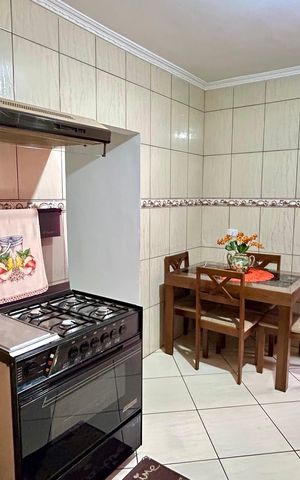 Casa à venda com 133m², 2 quartos e 2 vagas Casa à venda com 133m², 2 quartos e 2 vagasCozinha