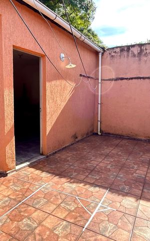Casa à venda com 133m², 2 quartos e 2 vagas Casa à venda com 133m², 2 quartos e 2 vagasQuintal