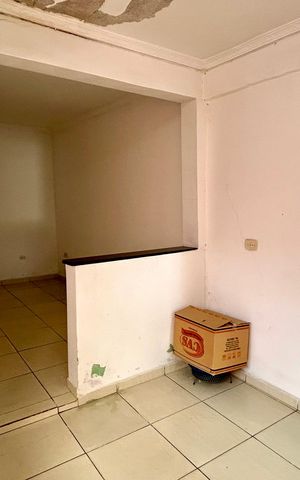 Casa à venda com 133m², 2 quartos e 2 vagas Casa à venda com 133m², 2 quartos e 2 vagasCozinha