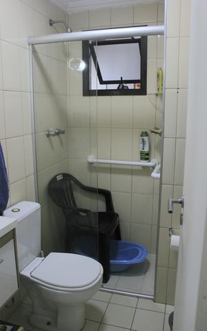 Apartamento à venda com 65m², 3 quartos e 1 vagaBanheiro social 