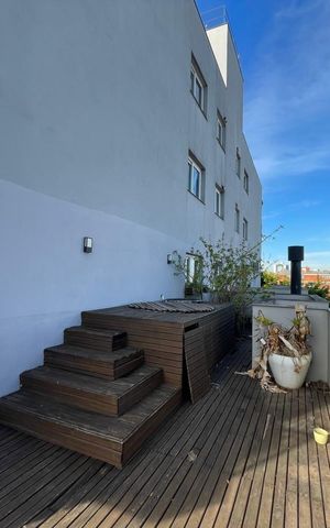 Apartamento à venda com 106m², 2 quartos e 1 vaga
