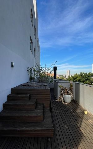 Apartamento à venda com 106m², 2 quartos e 1 vaga