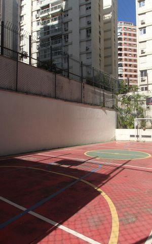 Apartamento à venda com 79m², 2 quartos e 2 vagasÁrea Comum - Quadra
