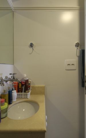 Apartamento à venda com 79m², 2 quartos e 2 vagasBanheiro Social