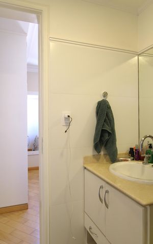 Apartamento à venda com 79m², 2 quartos e 2 vagasBanheiro da Suíte
