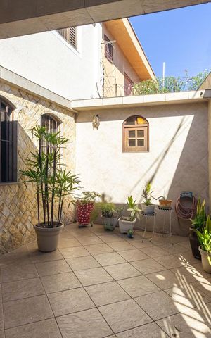 Casa para alugar com 170m², 4 quartos e 3 vagas Casa para alugar com 170m², 4 quartos e 3 vagasGaragem
