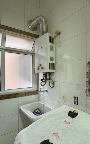 Apartamento à venda com 104m², 3 quartos e 2 vagas Apartamento à venda com 104m², 3 quartos e 2 vagasCozinha e Área de Serviço