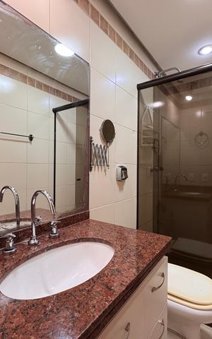 Apartamento à venda com 104m², 3 quartos e 2 vagas Apartamento à venda com 104m², 3 quartos e 2 vagasBanheiro Social