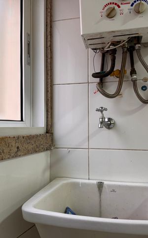 Apartamento à venda com 104m², 3 quartos e 2 vagas Apartamento à venda com 104m², 3 quartos e 2 vagasCozinha e Área de Serviço