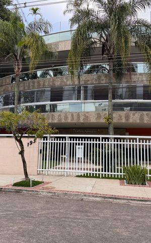 Apartamento à venda com 104m², 3 quartos e 2 vagas Apartamento à venda com 104m², 3 quartos e 2 vagasFachada