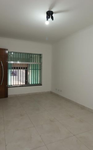 Casa à venda com 177m², 3 quartos e 2 vagasSala