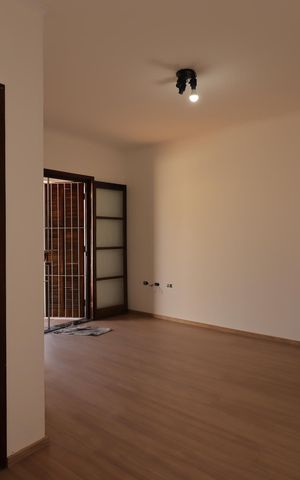 Casa à venda com 177m², 3 quartos e 2 vagasSuíte