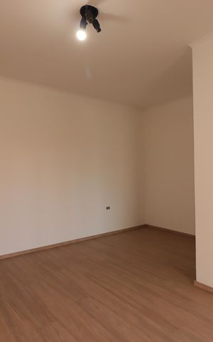 Casa à venda com 177m², 3 quartos e 2 vagasSuíte