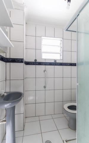 Casa para alugar com 50m², 1 quarto e 2 vagas Casa para alugar com 50m², 1 quarto e 2 vagasBanheiro