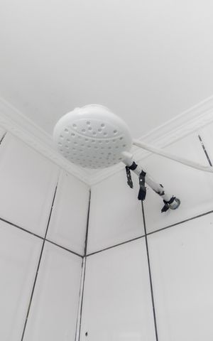 Casa para alugar com 50m², 1 quarto e 2 vagas Casa para alugar com 50m², 1 quarto e 2 vagasBanheiro