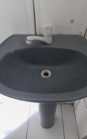 Casa para alugar com 50m², 1 quarto e 2 vagas Casa para alugar com 50m², 1 quarto e 2 vagasBanheiro