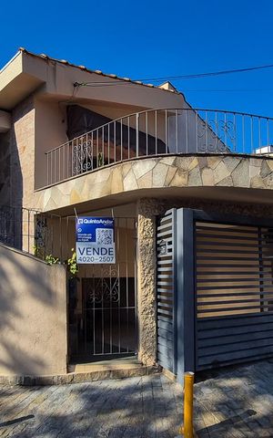Casa à venda com 125m², 2 quartos e 1 vaga Casa à venda com 125m², 2 quartos e 1 vagaFachada