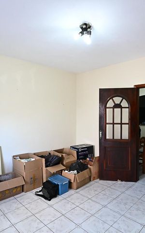 Casa para alugar com 220m², 3 quartos e 2 vagasSala