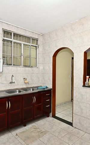 Casa para alugar com 220m², 3 quartos e 2 vagasCozinha