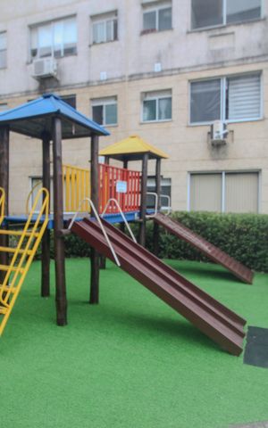 Apartamento à venda com 47m², 2 quartos e 1 vaga Apartamento à venda com 47m², 2 quartos e 1 vagaÁrea comum - Playground