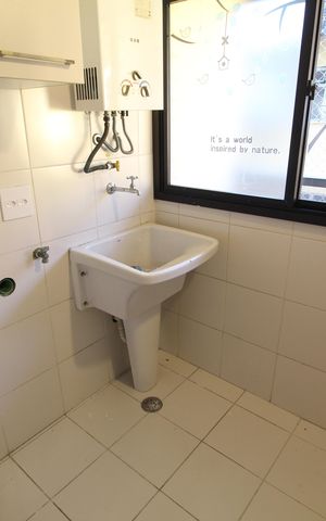 Apartamento à venda com 69m², 3 quartos e 1 vagaÁrea de Serviço