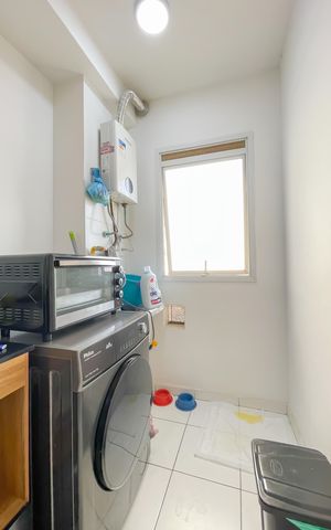 Casa de condomínio à venda com 46m², 2 quartos e 1 vaga Casa de condomínio à venda com 46m², 2 quartos e 1 vagaCozinha e Área de Serviço