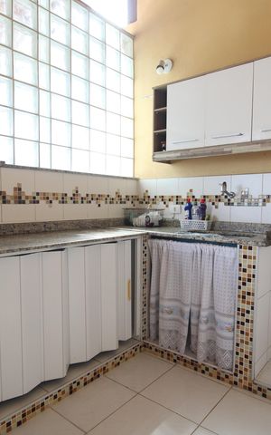 Casa de condomínio à venda com 340m², 5 quartos e 2 vagasTerraço - Cozinha