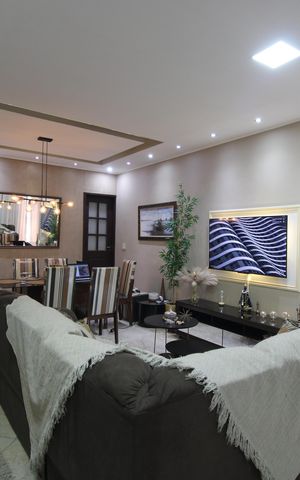 Casa de condomínio à venda com 340m², 5 quartos e 2 vagasSala