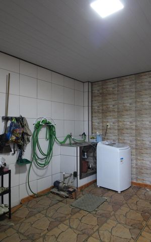 Casa de condomínio à venda com 340m², 5 quartos e 2 vagasÁrea de serviço