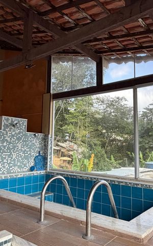 Casa de condomínio à venda com 340m², 5 quartos e 2 vagas Casa de condomínio à venda com 340m², 5 quartos e 2 vagasTerraço - Piscina