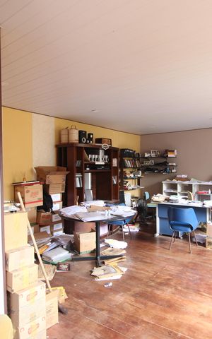 Casa de condomínio à venda com 340m², 5 quartos e 2 vagasEscritório