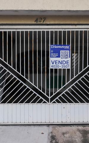 Casa à venda com 1504m², 4 quartos e 2 vagasFachada