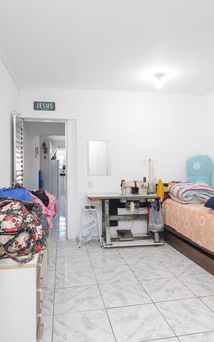 Casa à venda com 1504m², 4 quartos e 2 vagasCasa 1 - Quarto 1