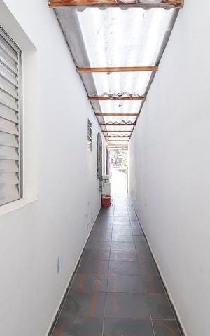 Casa à venda com 1504m², 4 quartos e 2 vagasCasa 1 - Corredor Externo