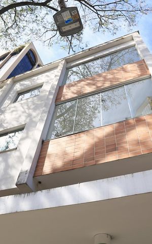 Apartamento à venda com 115m², 3 quartos e sem vaga Apartamento à venda com 115m², 3 quartos e sem vagaFachada