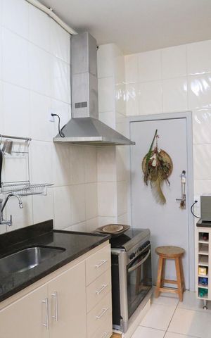 Apartamento à venda com 115m², 3 quartos e sem vaga Apartamento à venda com 115m², 3 quartos e sem vagaCozinha e Área de Serviço