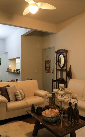 Apartamento à venda com 115m², 3 quartos e sem vaga Apartamento à venda com 115m², 3 quartos e sem vagaSala