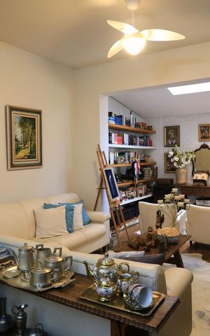 Apartamento à venda com 115m², 3 quartos e sem vaga Apartamento à venda com 115m², 3 quartos e sem vagaSala