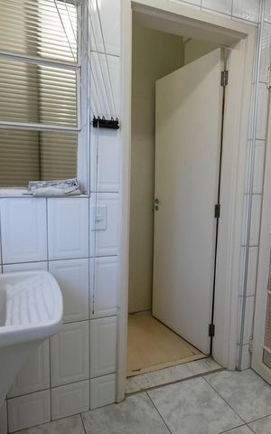 Apartamento para alugar com 100m², 3 quartos e 1 vaga Apartamento para alugar com 100m², 3 quartos e 1 vagaÁREA DE SERVIÇO