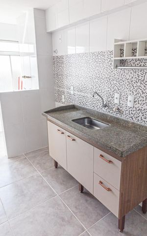 Apartamento à venda com 58m², 2 quartos e 1 vaga Apartamento à venda com 58m², 2 quartos e 1 vagaCozinha e Área de Serviço