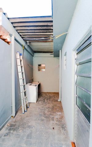Casa para alugar com 50m², 1 quarto e sem vagaÁrea de Serviço