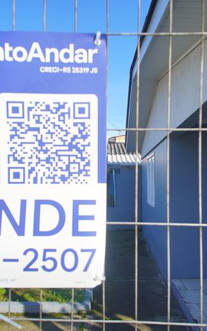Casa à venda com 79m², 2 quartos e 4 vagasVZOE-367